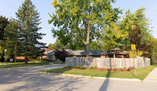 1 Torch Lane, House detached with 4 bedrooms, 3 bathrooms and 10 parking in Guelph ON | Image 16