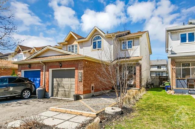 126 Kincardine Drive, Townhouse with 3 bedrooms, 4 bathrooms and 2 parking in Ottawa ON | Image 1