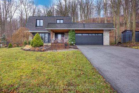 7 Camelot Crt, St. Catharines, ON, L2T3R4 | Card Image