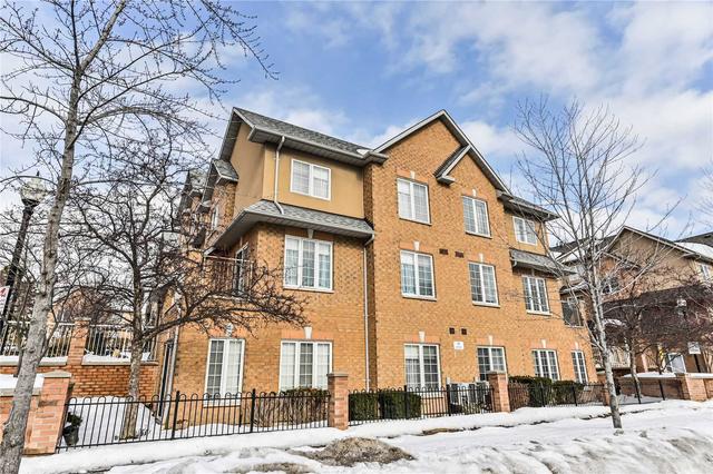 th10 - 12 Cox Blvd, Townhouse with 3 bedrooms, 3 bathrooms and 2 parking in Markham ON | Image 1