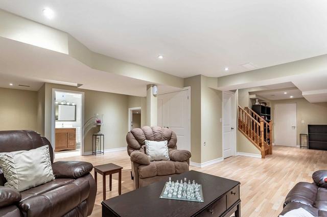 46 Darren Rd, House detached with 4 bedrooms, 4 bathrooms and 6 parking in Brampton ON | Image 16