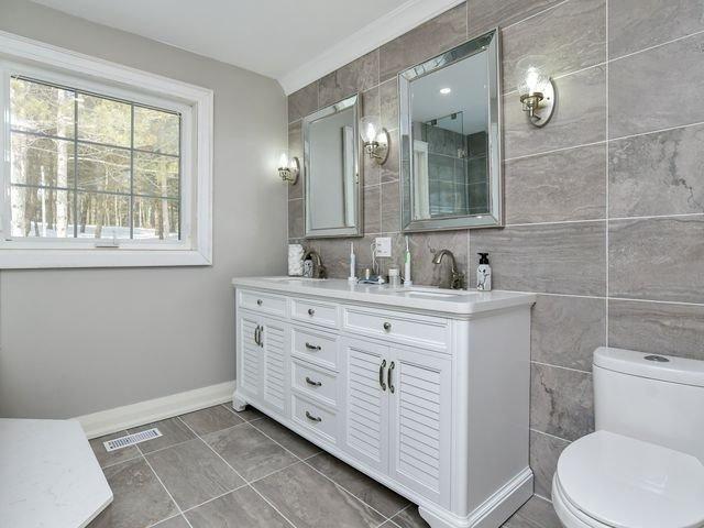 3726 Escarpment Sdrd, House detached with 3 bedrooms, 4 bathrooms and 40 parking in Caledon ON | Image 10