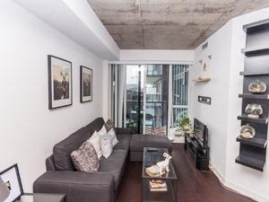 833 - 1030 King St W, Condo with 1 bedrooms, 1 bathrooms and null parking in Toronto ON | Image 4