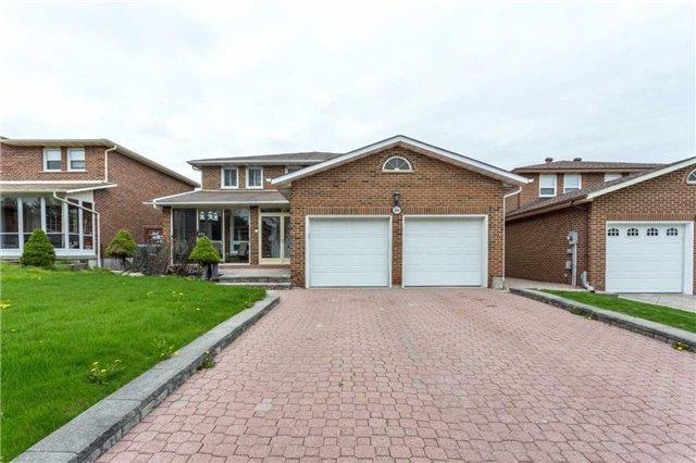 104 Princeton Terr, House detached with 4 bedrooms, 4 bathrooms and 4 parking in Brampton ON | Image 1