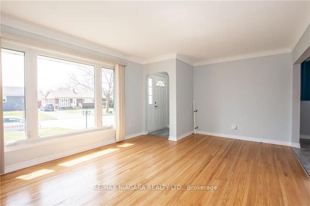 12 Milton Rd, House detached with 3 bedrooms, 2 bathrooms and 3 parking in St. Catharines ON | Image 23