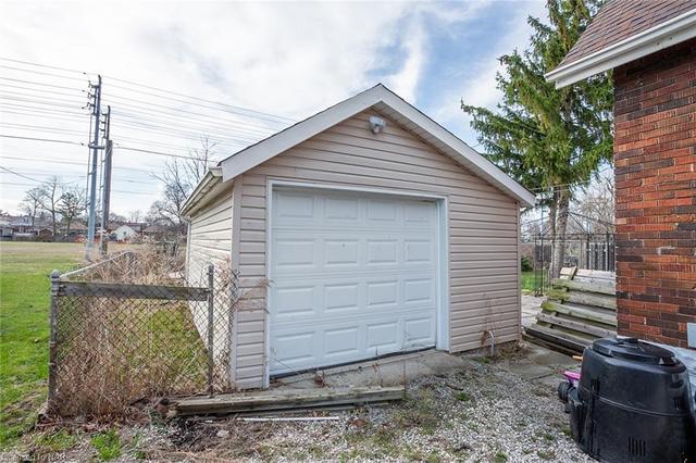 4739 Sixth Avenue, House detached with 3 bedrooms, 1 bathrooms and null parking in Niagara Falls ON | Image 18