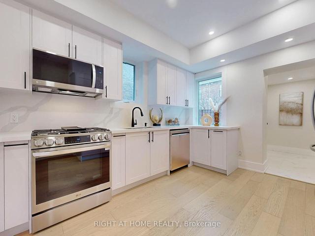 847 Gladstone Ave, House semidetached with 3 bedrooms, 2 bathrooms and 0 parking in Toronto ON | Image 4