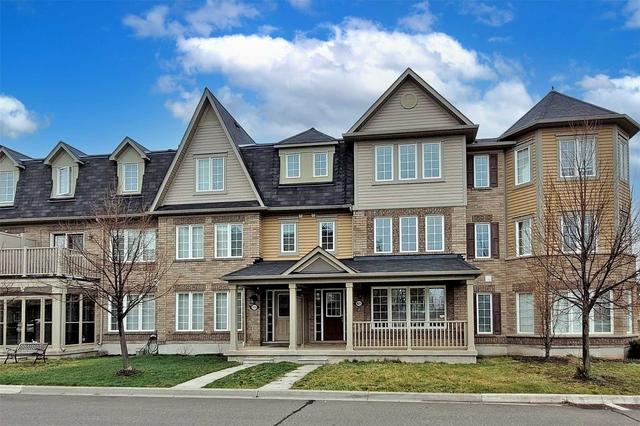 921 Brassard Circ, House attached with 3 bedrooms, 3 bathrooms and 3 parking in Milton ON | Image 12