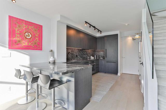 lph19 - 36 Blue Jays Way, Condo with 2 bedrooms, 2 bathrooms and 1 parking in Toronto ON | Image 5