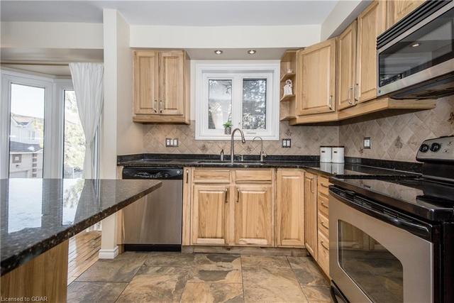 94 - 302 College Avenue W, House attached with 3 bedrooms, 1 bathrooms and 2 parking in Guelph ON | Image 16