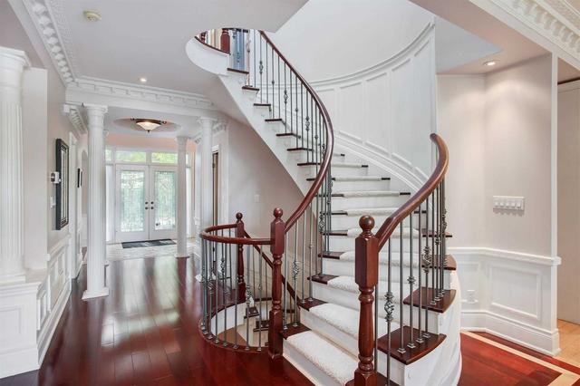 9 Addison Cres, House detached with 5 bedrooms, 4 bathrooms and 6 parking in Toronto ON | Image 14