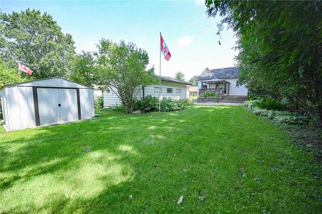 1351 Kostis Avenue, House detached with 2 bedrooms, 1 bathrooms and 9 parking in London ON | Image 7