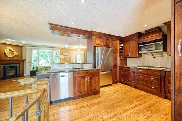 197 Windermere Road Sw, House detached with 4 bedrooms, 2 bathrooms and 2 parking in Calgary AB | Image 5