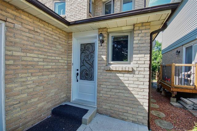 5 Roehampton Cres N, House detached with 3 bedrooms, 4 bathrooms and 3 parking in Brampton ON | Image 12
