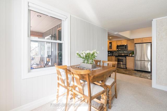 19100 Dufferin St, House detached with 3 bedrooms, 2 bathrooms and 10 parking in King ON | Image 6