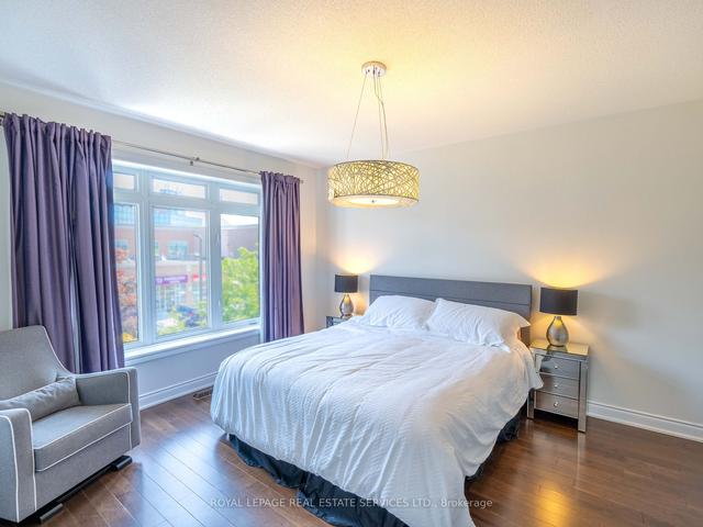 2083 Grange Dr, House attached with 3 bedrooms, 3 bathrooms and 4 parking in Mississauga ON | Image 14