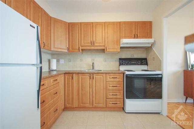 820 - 20 Chesterton Drive, Condo with 2 bedrooms, 1 bathrooms and 1 parking in Ottawa ON | Image 18
