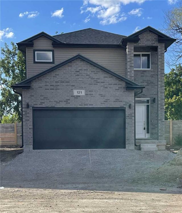 121 Marconi Crt, House detached with 4 bedrooms, 3 bathrooms and 4 parking in London ON | Image 1