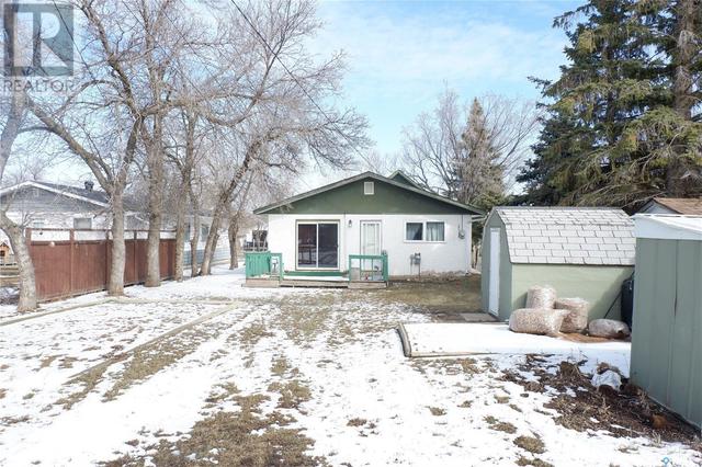 414 2nd Avenue E, House detached with 2 bedrooms, 1 bathrooms and null parking in Assiniboia SK | Image 19