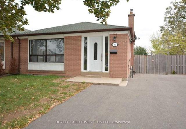 97 Avondale Blvd, House semidetached with 3 bedrooms, 2 bathrooms and 5 parking in Brampton ON | Image 9