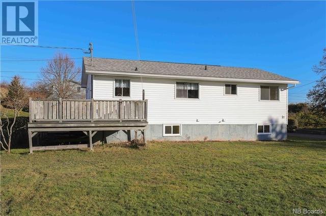 35 Milford Road, House detached with 4 bedrooms, 1 bathrooms and null parking in Saint John NB | Image 3