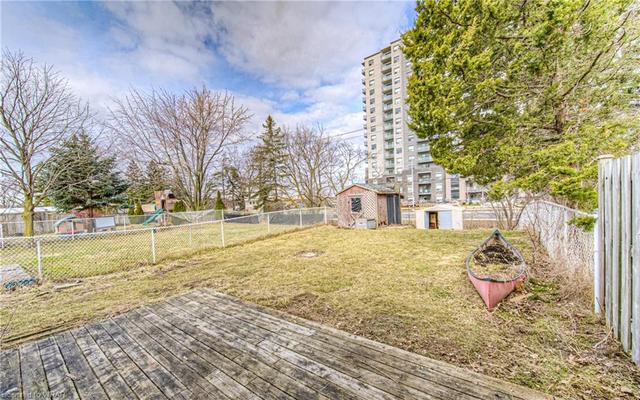 150 Newbury Drive, House semidetached with 3 bedrooms, 1 bathrooms and 2 parking in Kitchener ON | Image 27