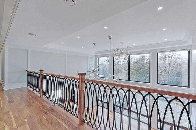 42 Riverside Blvd, House detached with 4 bedrooms, 6 bathrooms and 12 parking in Vaughan ON | Image 9