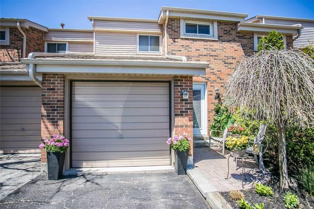54 - 2755 Windwood Dr, Townhouse with 3 bedrooms, 1 bathrooms and 2 parking in Mississauga ON | Image 3