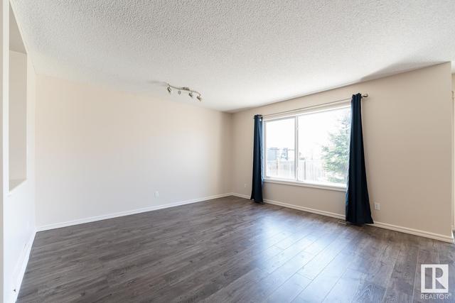 716 87 St Sw, House detached with 4 bedrooms, 3 bathrooms and null parking in Edmonton AB | Image 3
