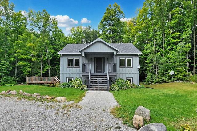 1160 Mount St Louis Rd E, House detached with 2 bedrooms, 2 bathrooms and 10 parking in Oro Medonte ON | Image 1