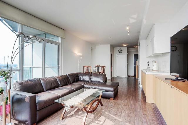 4709 - 21 Iceboat Terr, Condo with 2 bedrooms, 2 bathrooms and 1 parking in Toronto ON | Image 12
