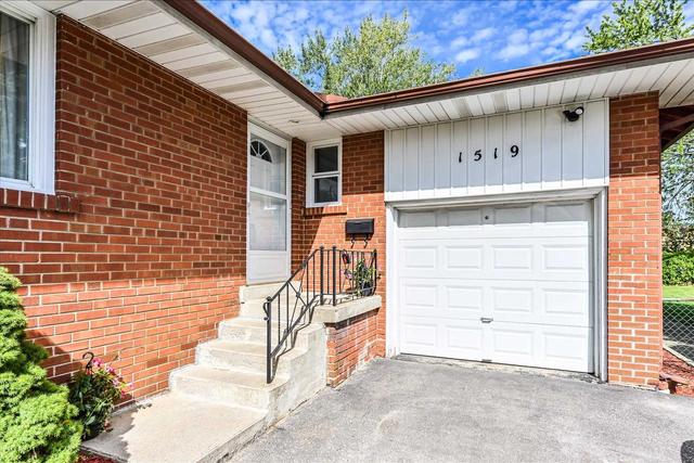 1519 Alexandra Blvd, House detached with 4 bedrooms, 2 bathrooms and 7 parking in Mississauga ON | Image 12