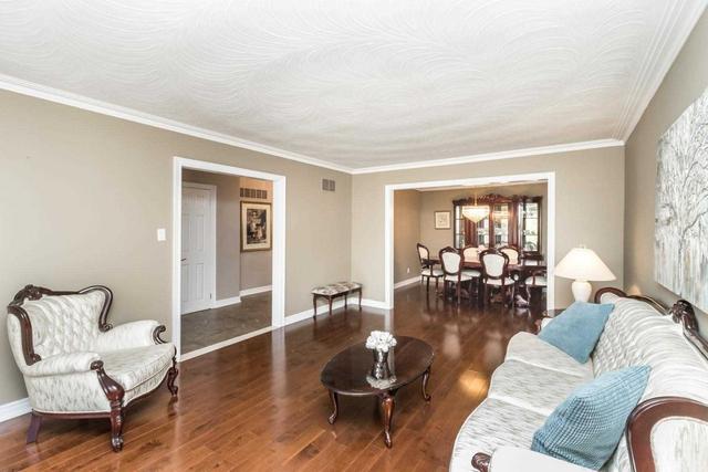 2327 Harcourt Cres, House detached with 4 bedrooms, 3 bathrooms and 4 parking in Mississauga ON | Image 34