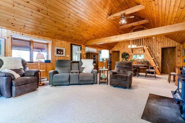 180 Lake Rd, House detached with 4 bedrooms, 2 bathrooms and 12 parking in Georgian Bay ON | Image 6
