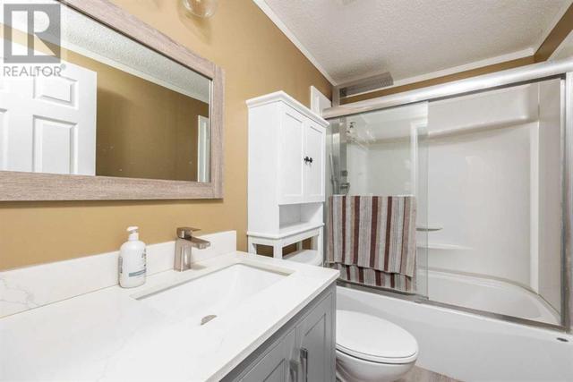 148 Greenbriar Bay, House other with 3 bedrooms, 2 bathrooms and 2 parking in Wood Buffalo AB | Image 13