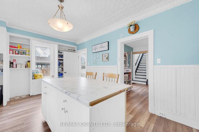 315 Arthur St, House detached with 3 bedrooms, 2 bathrooms and 8 parking in Tweed ON | Image 2