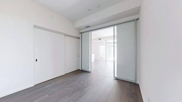 1143 - 5 Soudan Ave, Condo with 2 bedrooms, 2 bathrooms and 0 parking in Toronto ON | Image 3