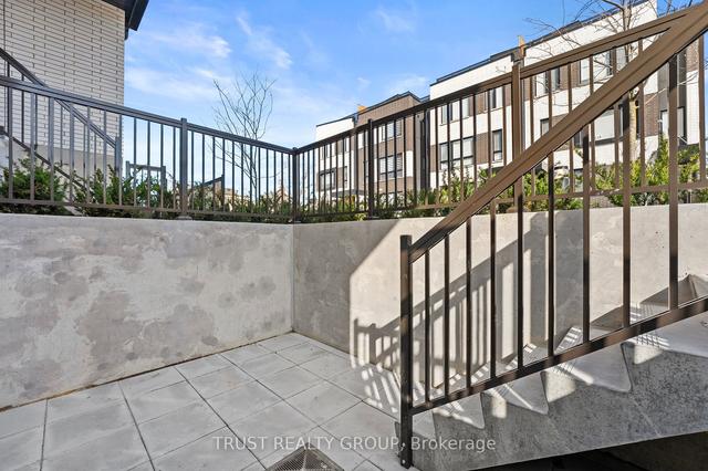 th16 - 10 Ed Clark Gdns, Townhouse with 3 bedrooms, 2 bathrooms and 0 parking in Toronto ON | Image 11