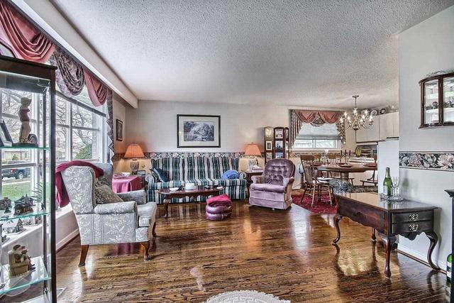 86 Hill Dr, House detached with 3 bedrooms, 1 bathrooms and 5 parking in Aurora ON | Image 10