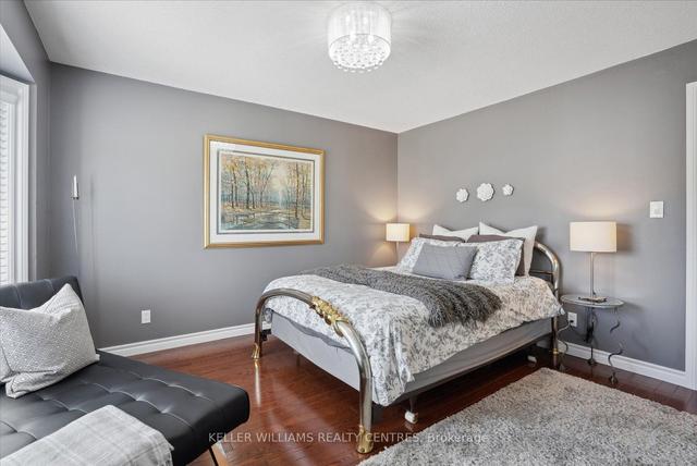 335 Crowder Blvd, House attached with 3 bedrooms, 2 bathrooms and 4 parking in Newmarket ON | Image 7