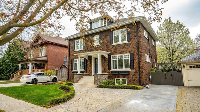 22 Maple Ave, House detached with 4 bedrooms, 3 bathrooms and 4 parking in Brantford ON | Image 17
