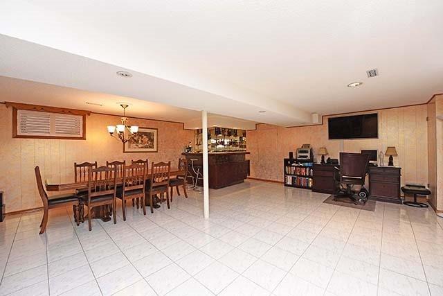 11 Archway Cres, House detached with 3 bedrooms, 2 bathrooms and 5 parking in Toronto ON | Image 16