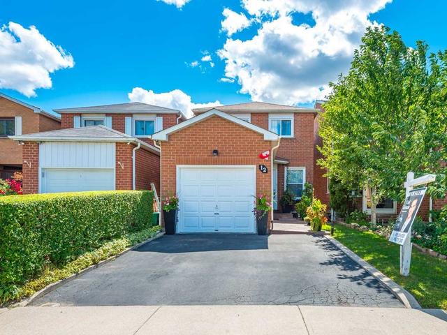 12 New Seabury Dr, House detached with 3 bedrooms, 2 bathrooms and 3 parking in Vaughan ON | Image 1