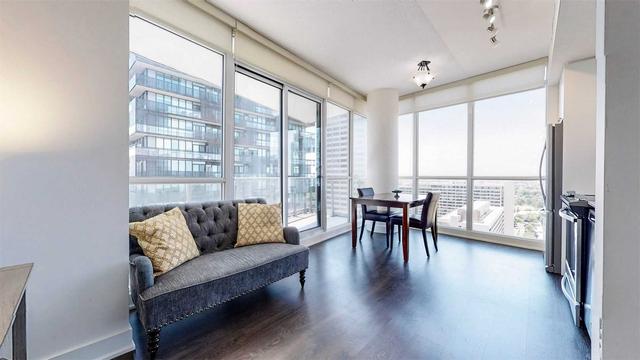 2502 - 30 Roehampton Ave, Condo with 2 bedrooms, 2 bathrooms and 0 parking in Toronto ON | Image 3
