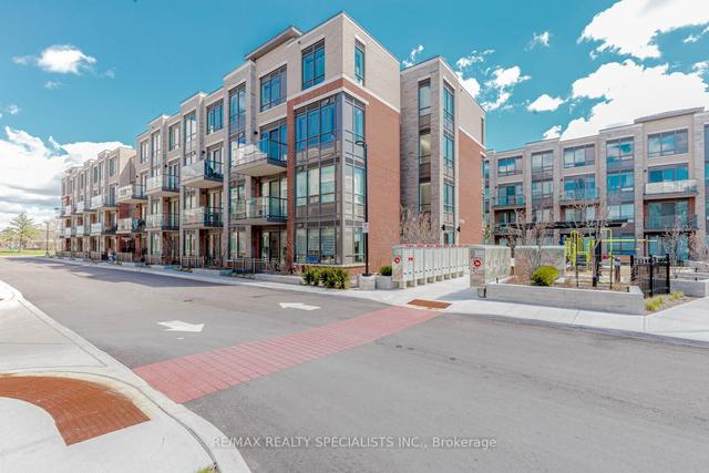 132 - 85 Attmar Dr, Condo with 1 bedrooms, 1 bathrooms and 1 parking in Brampton ON | Image 1