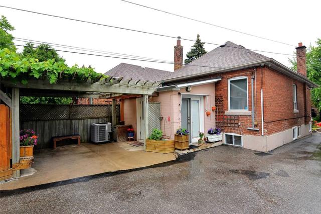 32 Glenora Ave, House detached with 2 bedrooms, 2 bathrooms and 4 parking in Toronto ON | Image 29