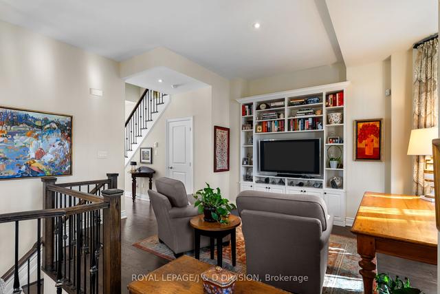 1 - 10 Burkebrook Pl, Townhouse with 2 bedrooms, 4 bathrooms and 2 parking in Toronto ON | Image 5