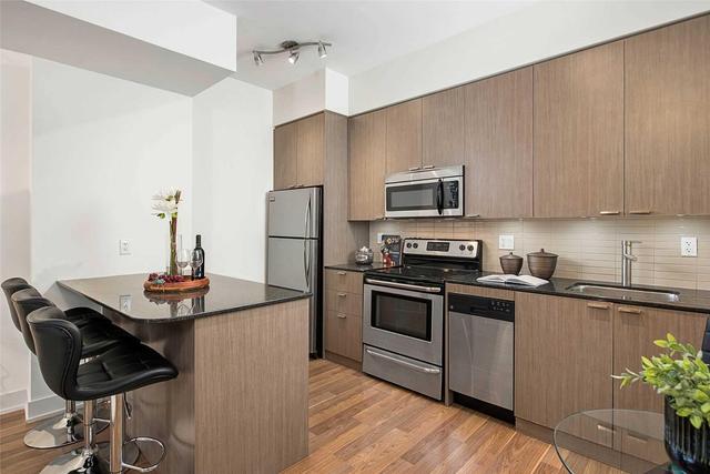 Th05 - 23 Sheppard Ave E, Condo with 3 bedrooms, 2 bathrooms and 1 parking in Toronto ON | Image 8