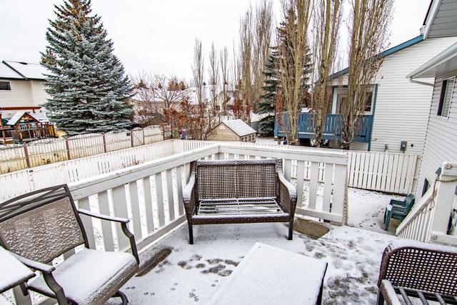 32 Dempsey Street, House detached with 5 bedrooms, 3 bathrooms and 2 parking in Red Deer AB | Image 9