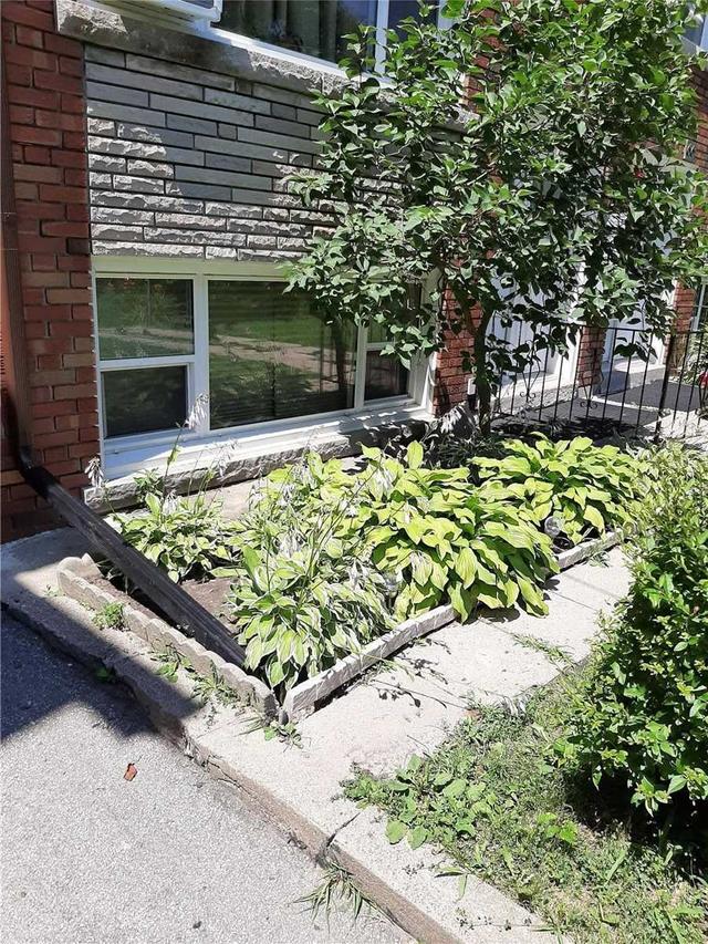64-66 Laws St, House detached with 9 bedrooms, 6 bathrooms and 6 parking in Toronto ON | Image 8